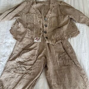 Striped Tan Vintage Magnolia Pearl, 2 pieces